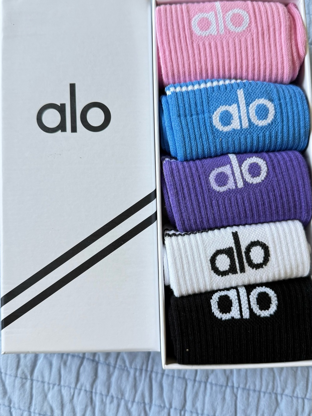 ALO Yoga Men’s Crew Socks Pack — Pink, Blue, Purple, White, Black - Picture 2 of 6